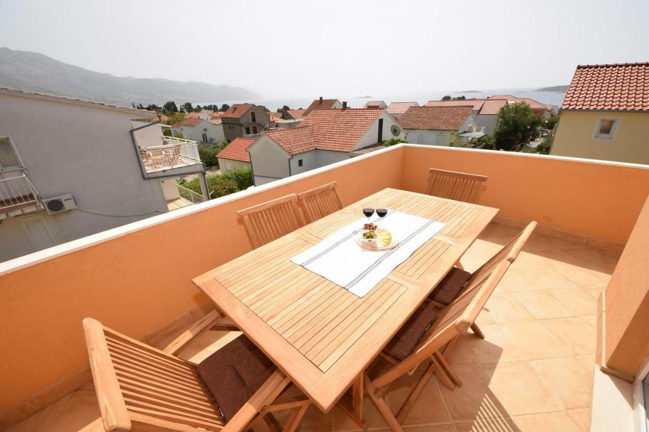 Luxury penthouse with jacuzzi in Orebić  Bagian luar foto