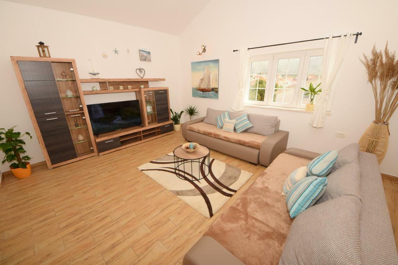 Luxury penthouse with jacuzzi in Orebić  Bagian luar foto