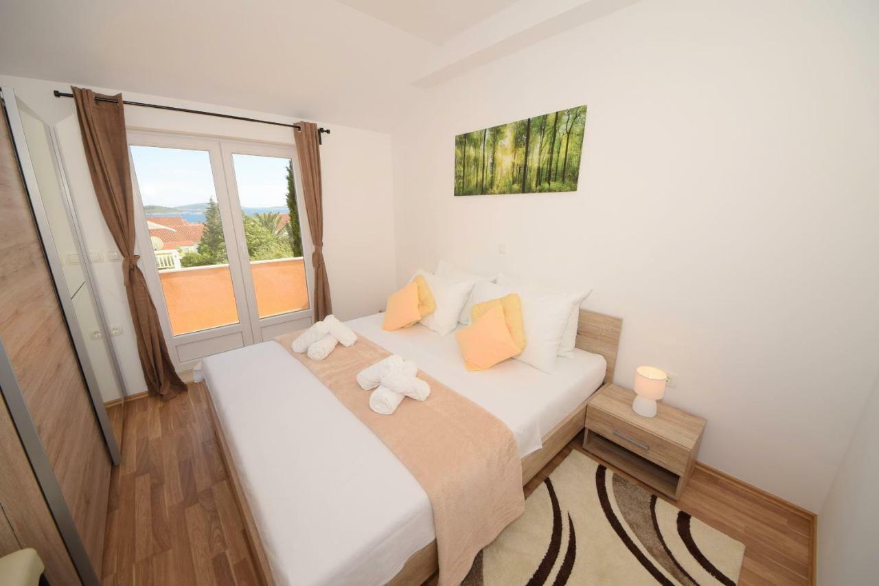 Luxury penthouse with jacuzzi in Orebić  Bagian luar foto