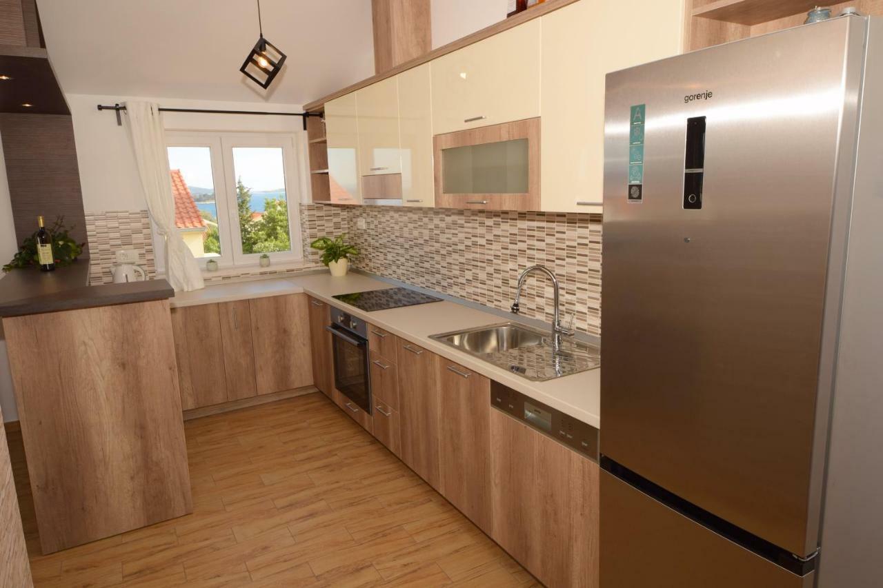 Luxury penthouse with jacuzzi in Orebić  Bagian luar foto
