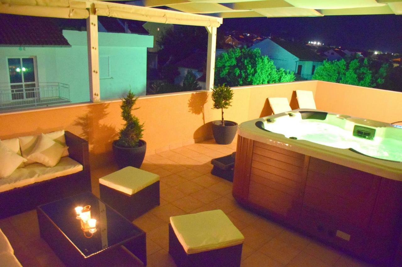 Luxury penthouse with jacuzzi in Orebić  Bagian luar foto